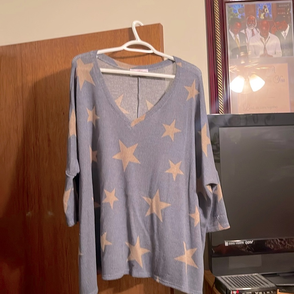 Star filled blouse size med